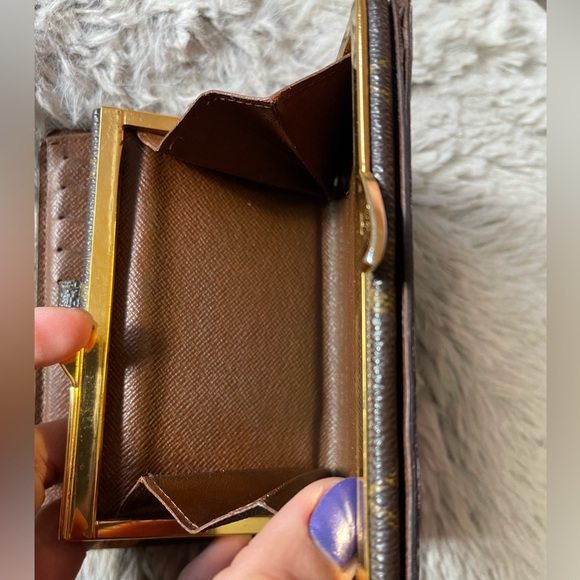 LV monogram kiss-locked wallet - Picture 9 of 10